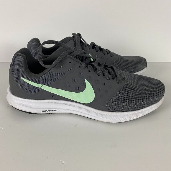 Nike Women's Downshifter 7 Shoes Sneakers Size 8 Grey Mint 852466-003 Running - Picture 1 of 10